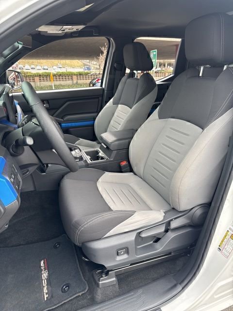 Certified 2025 Toyota Tacoma TRD Off-Road image 18