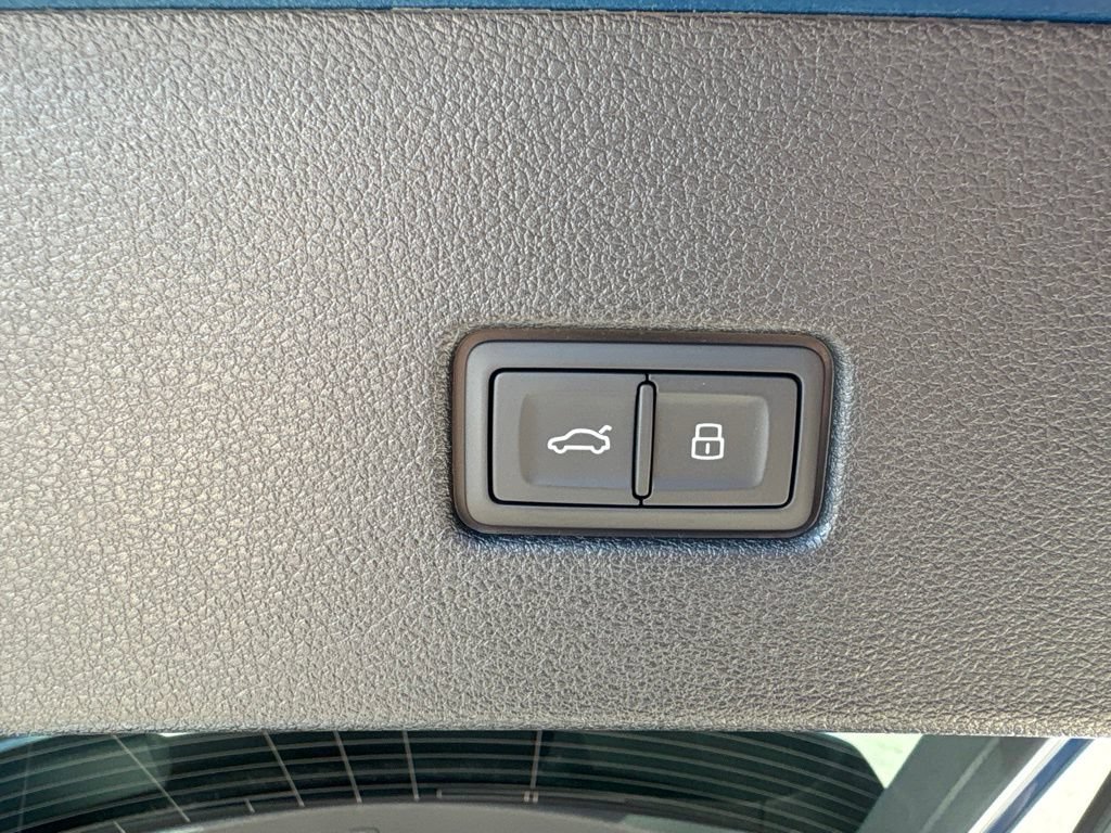 New 2027 Audi SQ8 Prestige AWD/4WD image 39