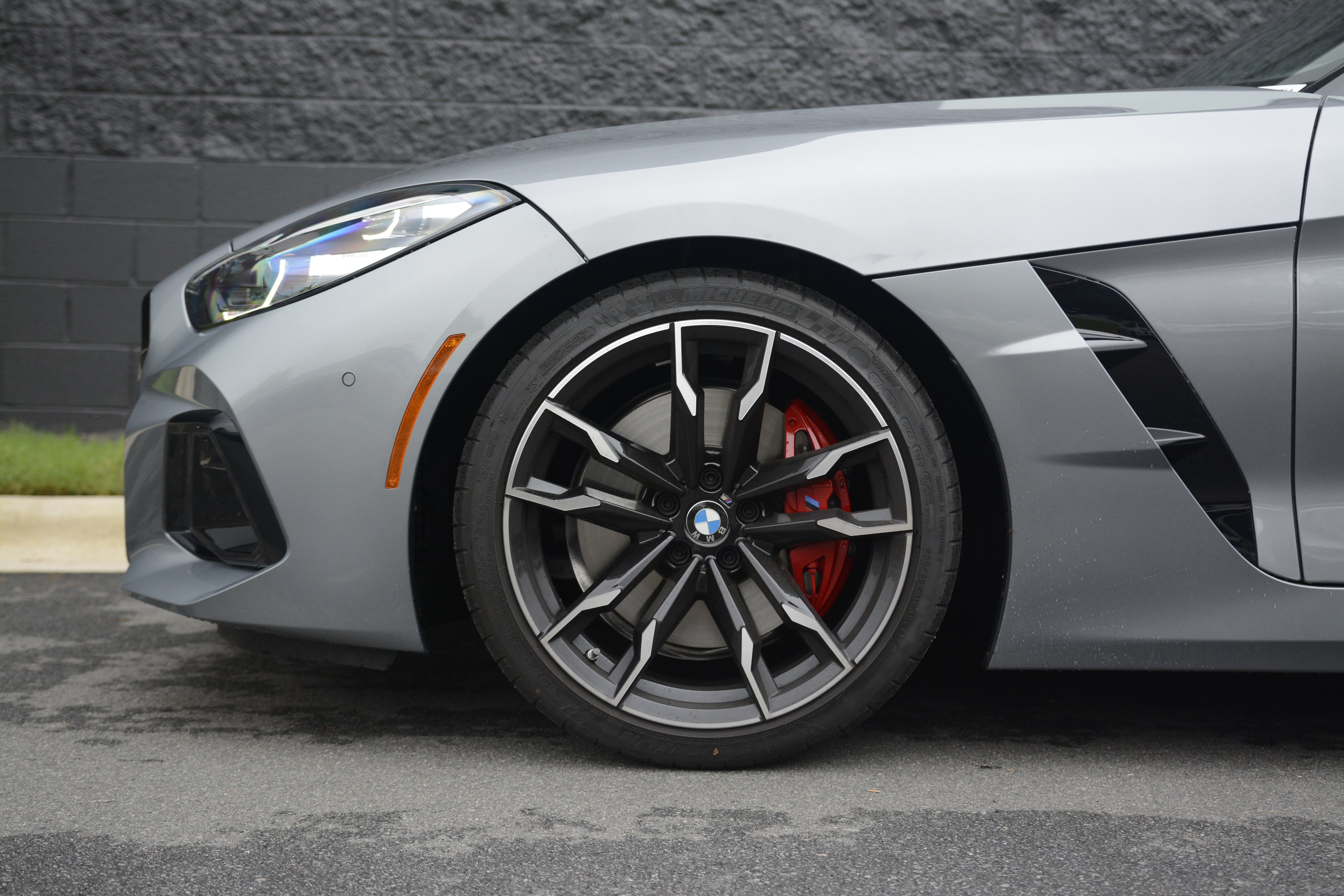 Used 2026 BMW Z4 M40i RWD image 36