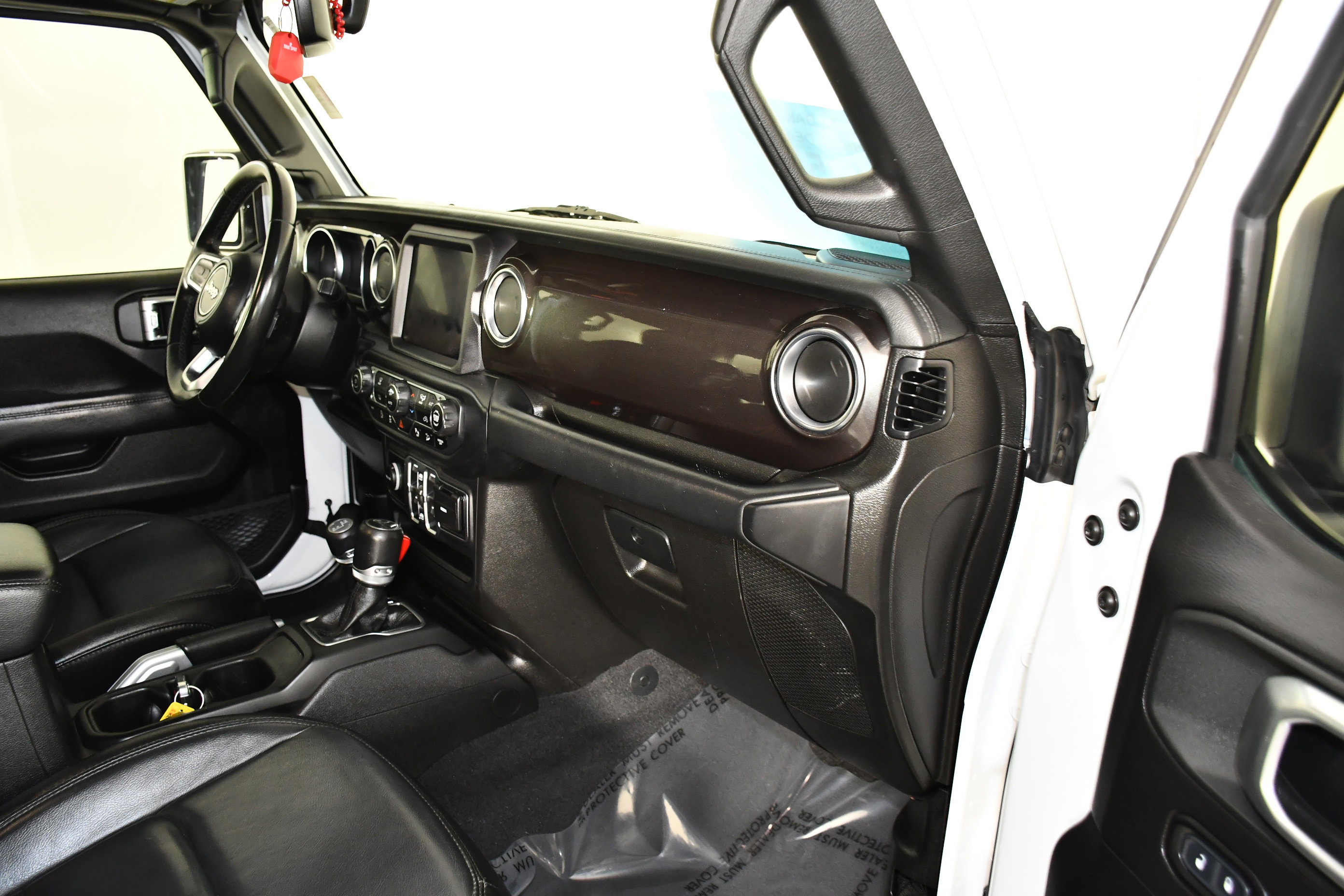 Used 2020 Jeep Wrangler Unlimited Sahara AWD/4WD image 41