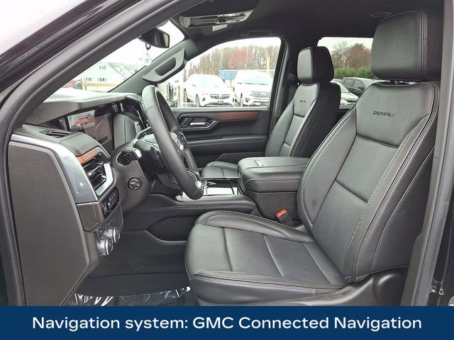 Used 2025 GMC Yukon Denali image 2
