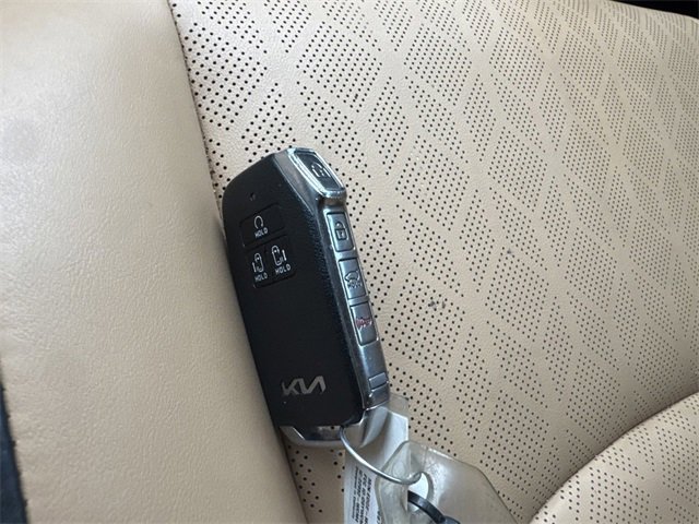 Certified 2024 Kia Carnival EX image 38