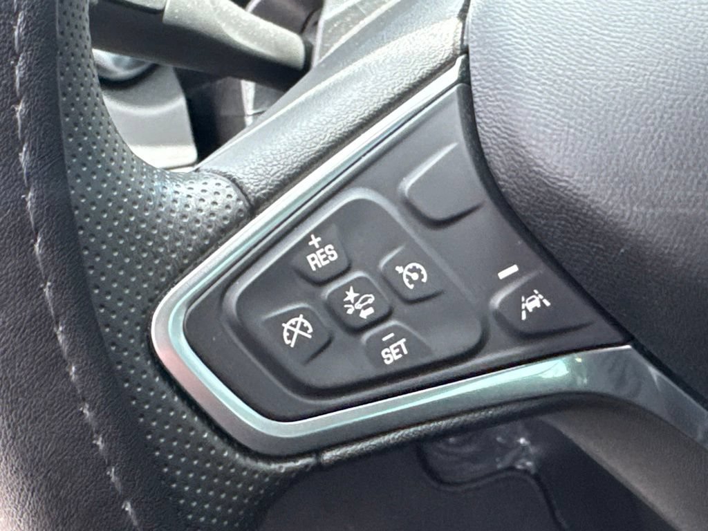 Used 2022 Chevrolet Equinox LS FWD image 12