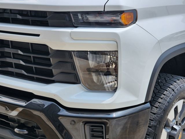 Used 2025 Chevrolet Silverado 2500 Custom w/ Custom Convenience Package AWD/4WD image 10