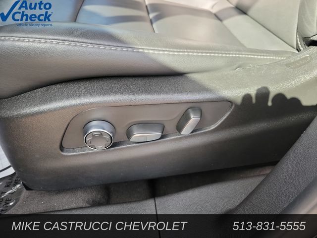 Used 2025 Cadillac XT4 Premium Luxury FWD image 24