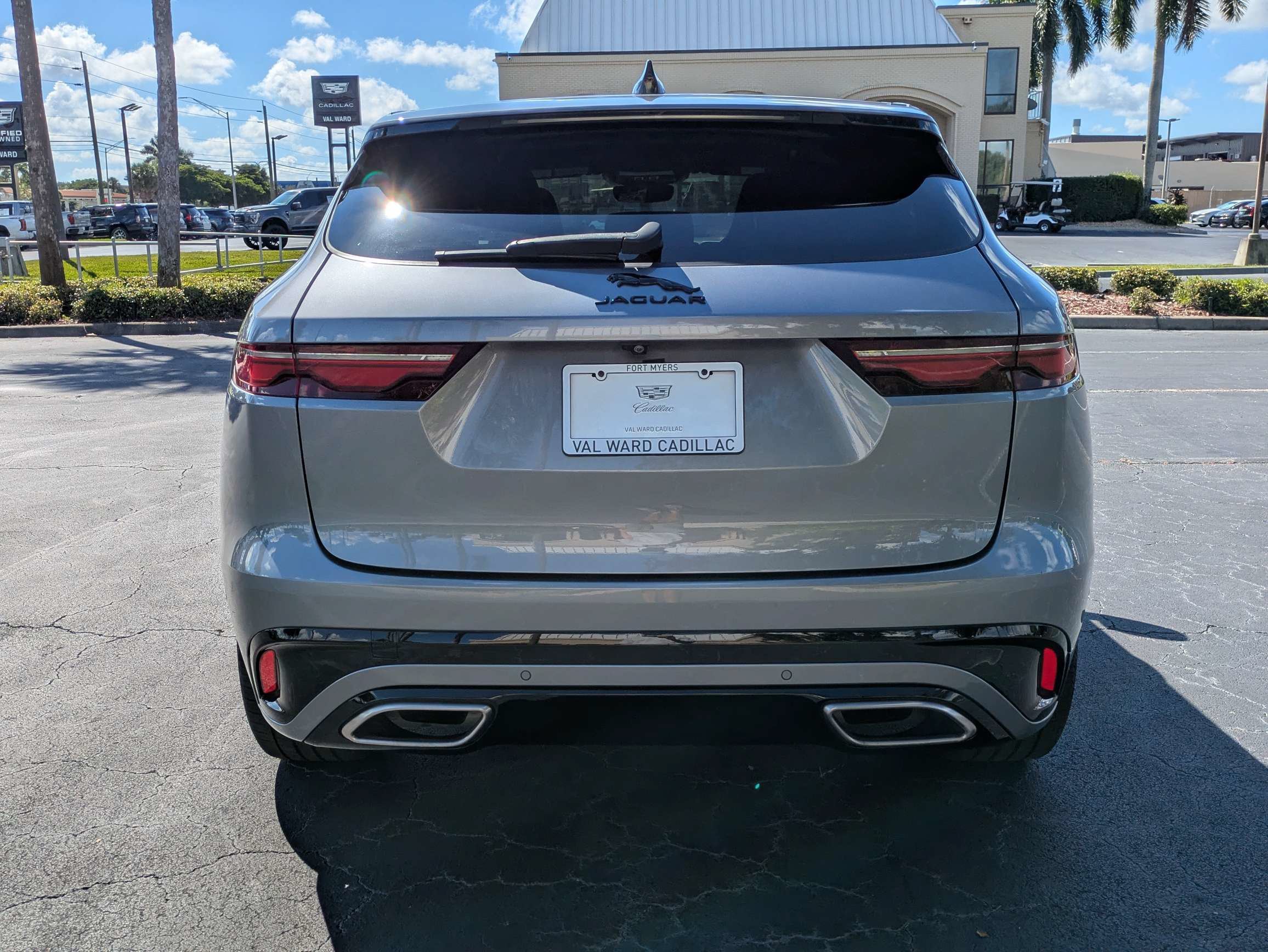 Used 2024 Jaguar F-PACE R-Dynamic S AWD/4WD image 4