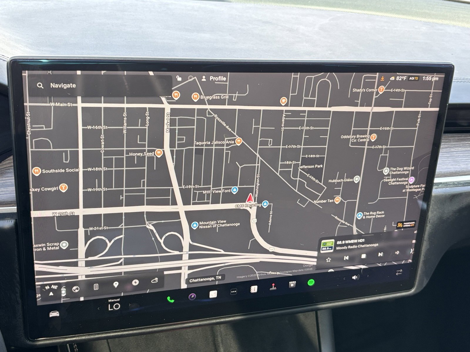 Used 2021 Tesla Model S Plaid image 4