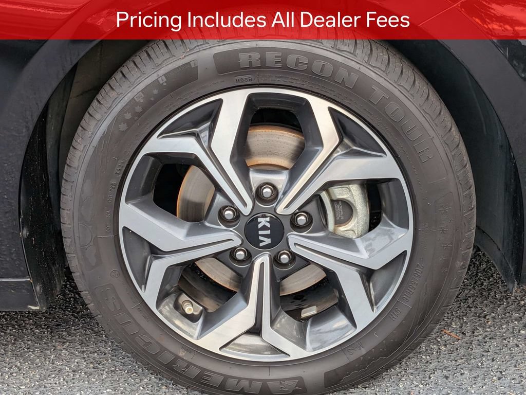 Used 2021 Kia Forte LXS FWD image 11