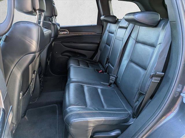 Used 2017 Jeep Grand Cherokee Limited image 17