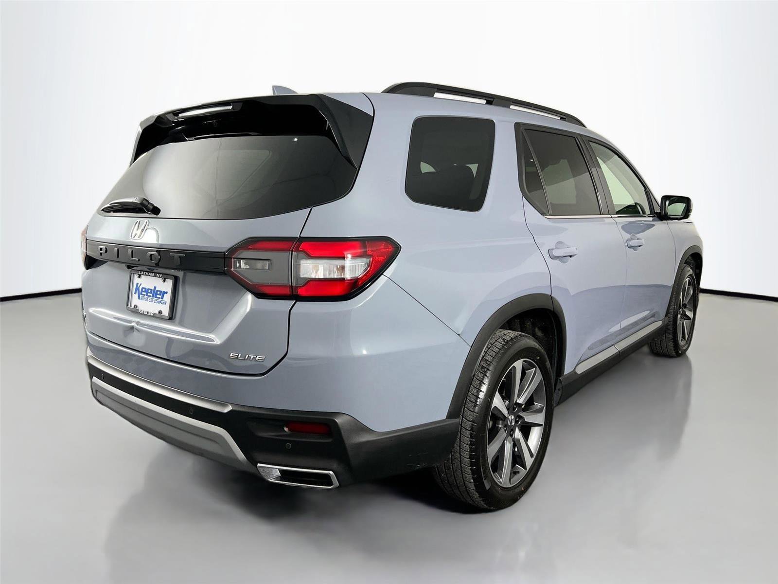 Used 2024 Honda Pilot Elite image 6