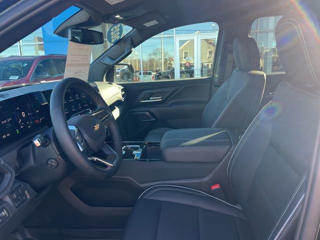 Used 2025 Chevrolet Silverado EV LT image 25