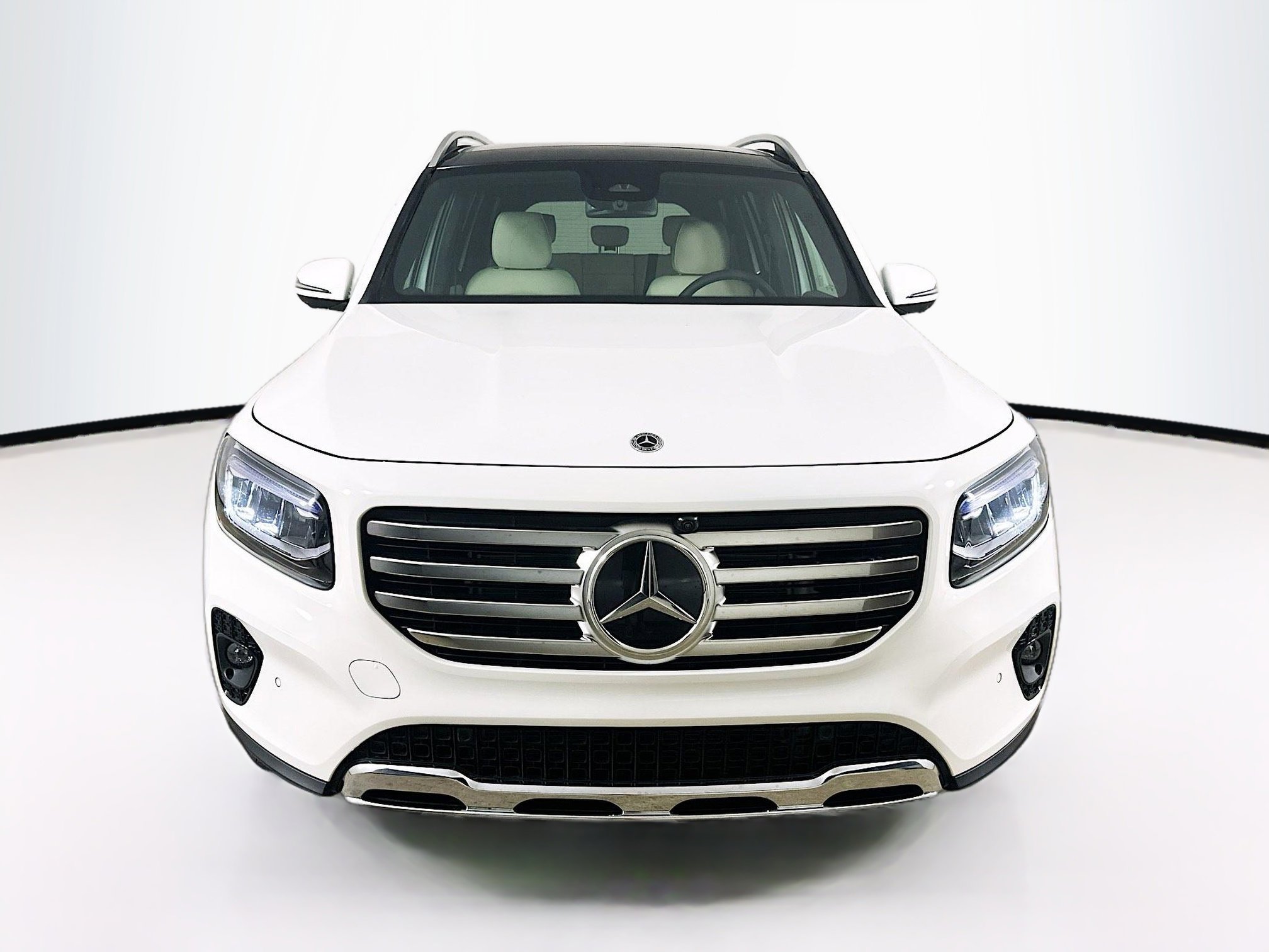 Certified 2025 Mercedes-Benz GLB 250 4MATIC image 2