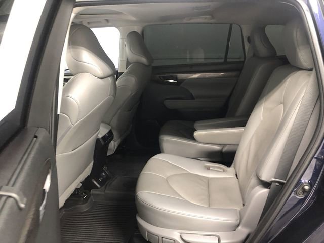 Used 2023 Toyota Highlander Limited image 26