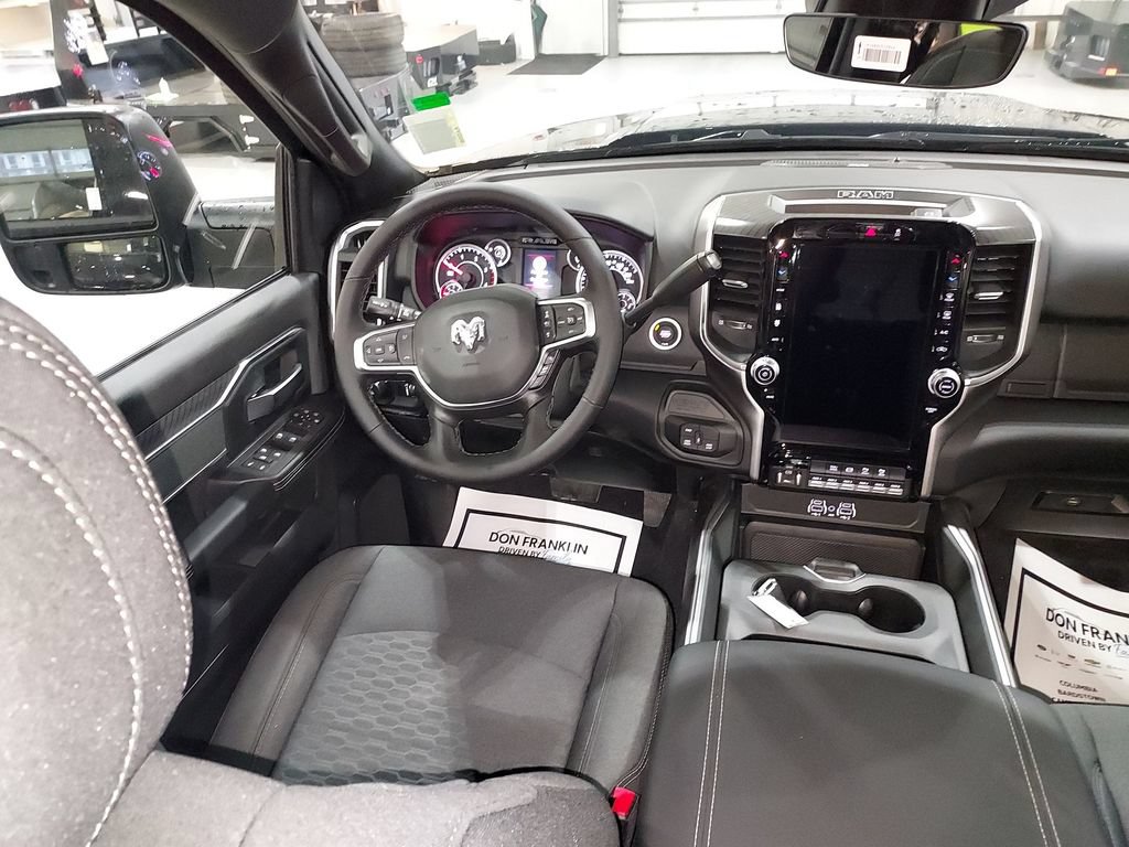New 2026 RAM 2500 Big Horn AWD/4WD image 15