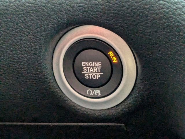 New 2026 Chrysler Pacifica Select w/ S Appearance Package FWD image 24