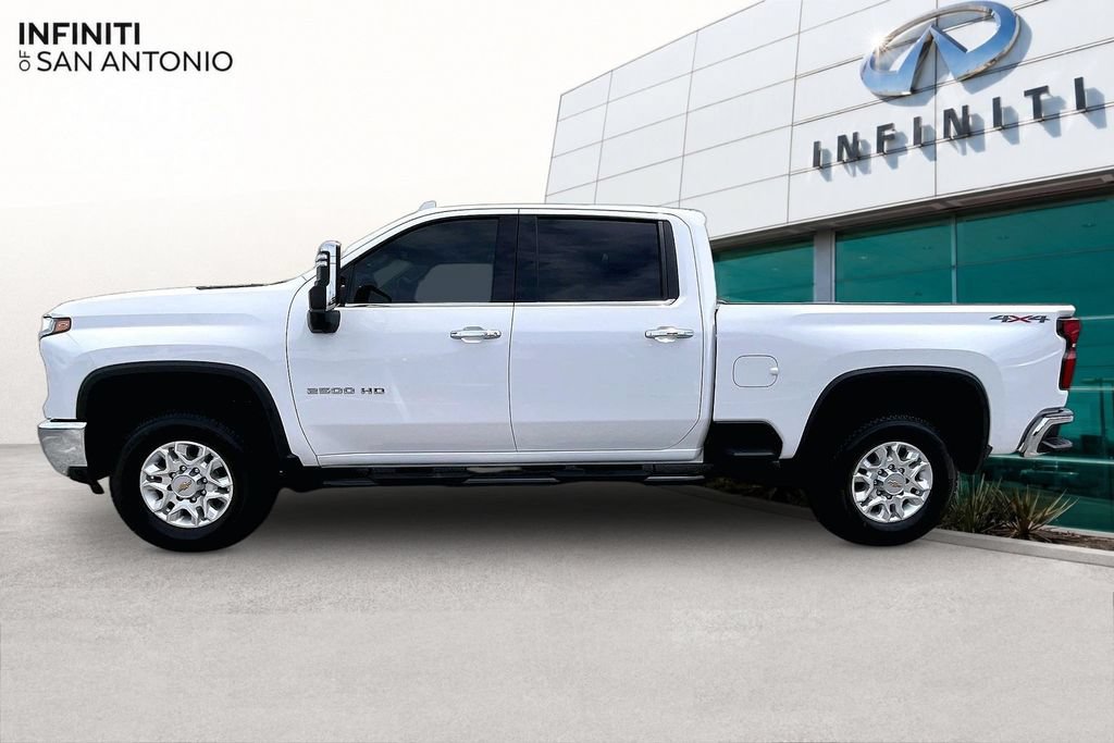 Used 2025 Chevrolet Silverado 2500 LTZ w/ LTZ Convenience Package AWD/4WD image 45
