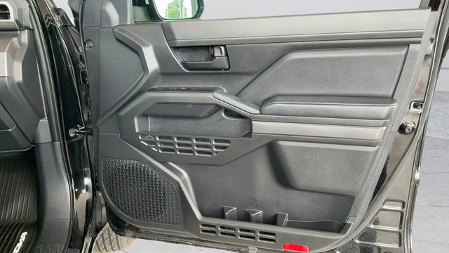 Used 2024 Toyota Tacoma SR5 AWD/4WD image 23