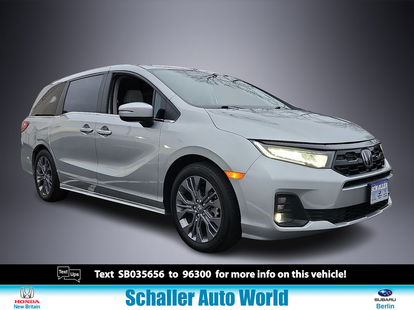 Used 2025 Honda Odyssey Touring image 1