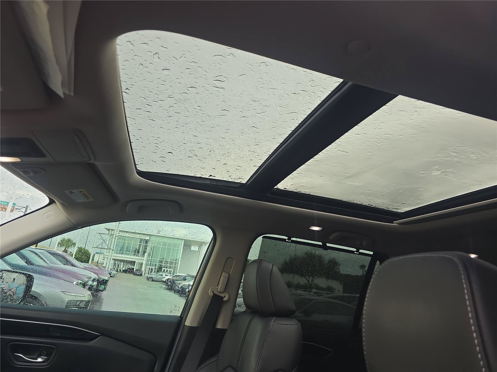 Used 2025 Honda Pilot Touring image 27