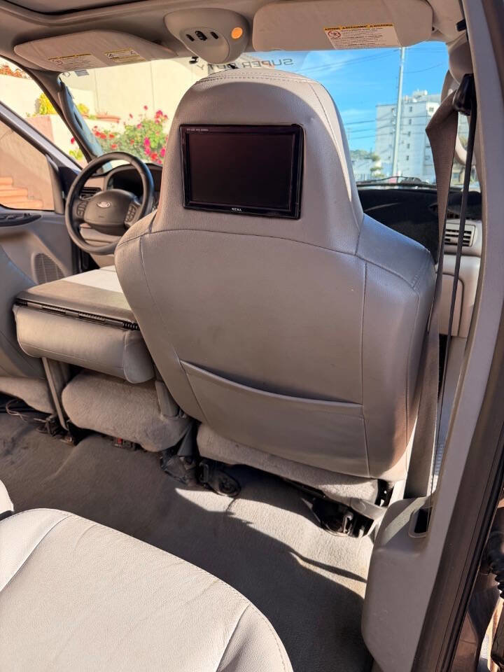 Used 2005 Ford F250 XLT image 17
