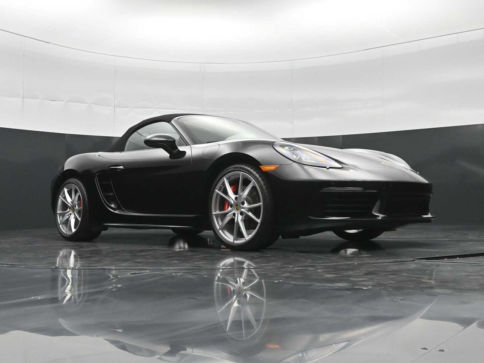 Certified 2024 Porsche 718 Boxster S RWD image 38
