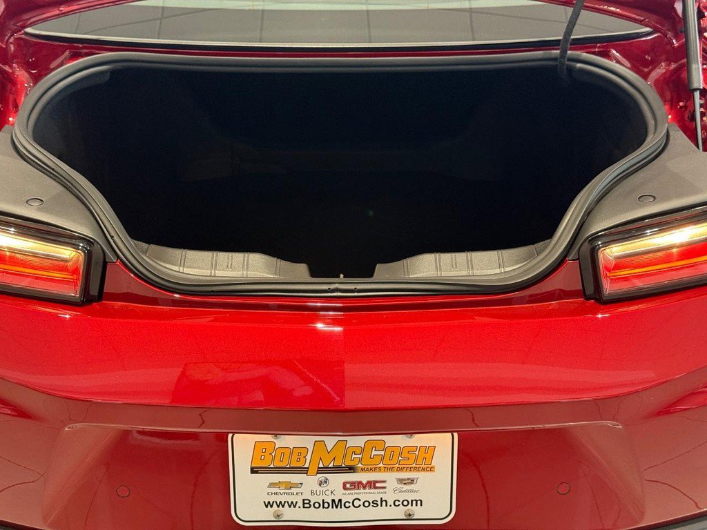 Used 2016 Chevrolet Camaro SS image 8