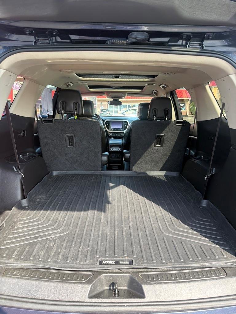 Used 2018 GMC Acadia Denali w/ LPO, Protection Package AWD/4WD image 20
