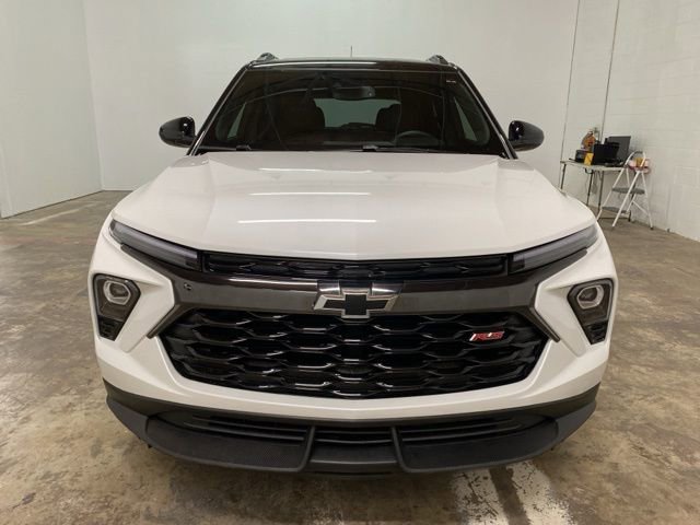 Used 2025 Chevrolet TrailBlazer RS w/ Convenience Package image 2