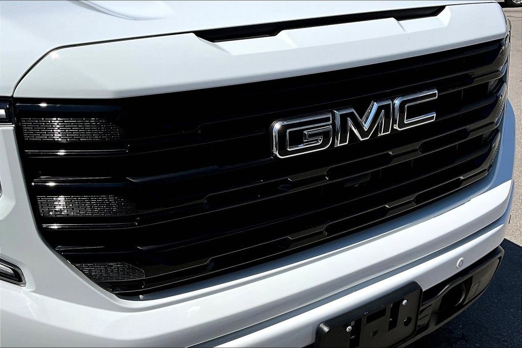 Used 2025 GMC Sierra 1500 Elevation w/ Elevation Premium Package image 38