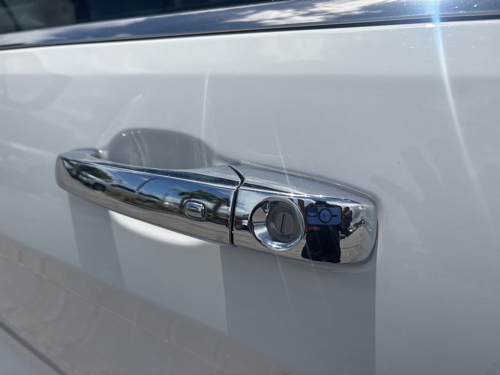 Used 2021 Jeep Grand Cherokee Overland w/ Trailer Tow Group IV image 23