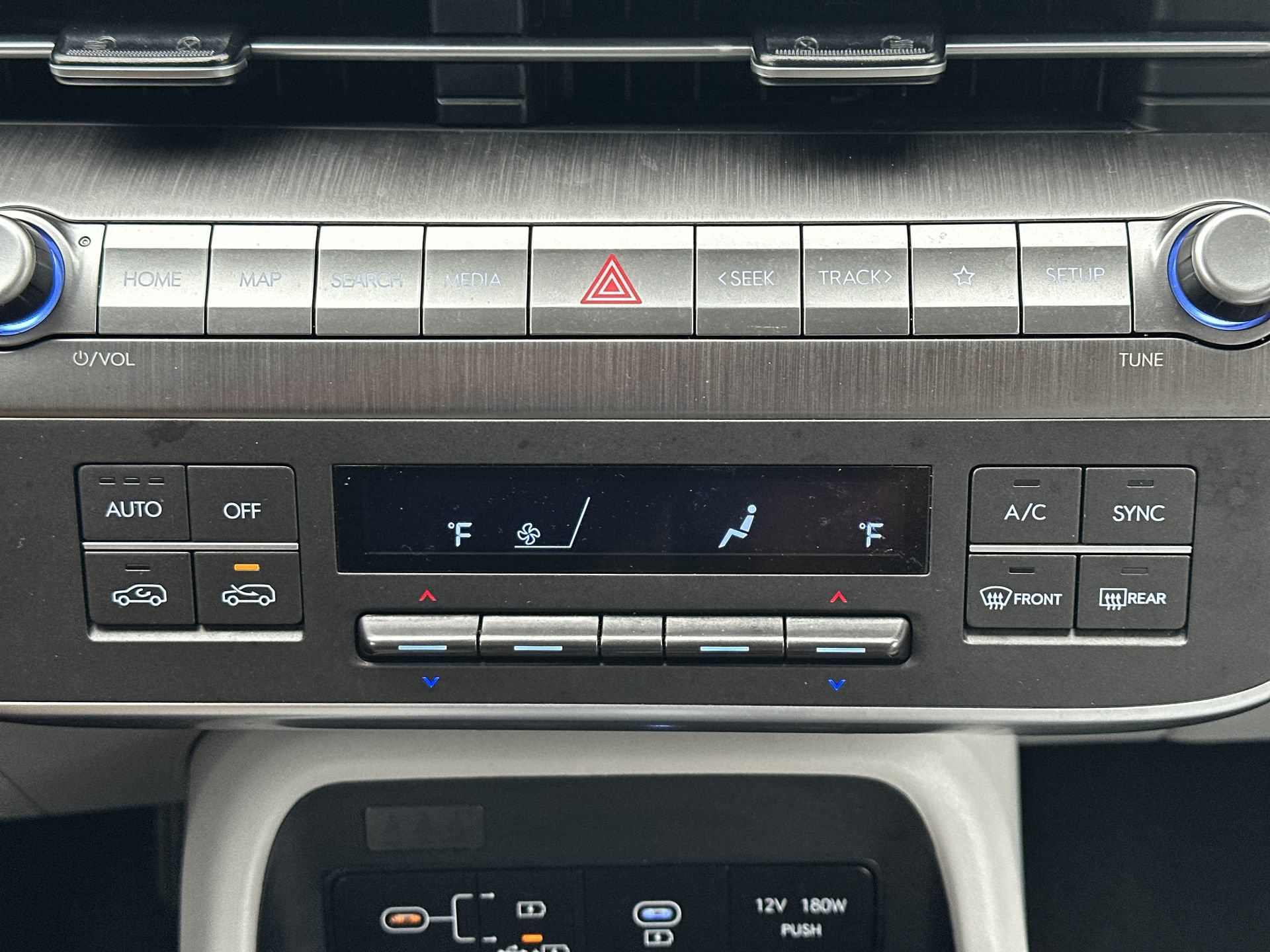 Used 2025 Hyundai Kona SEL FWD image 28