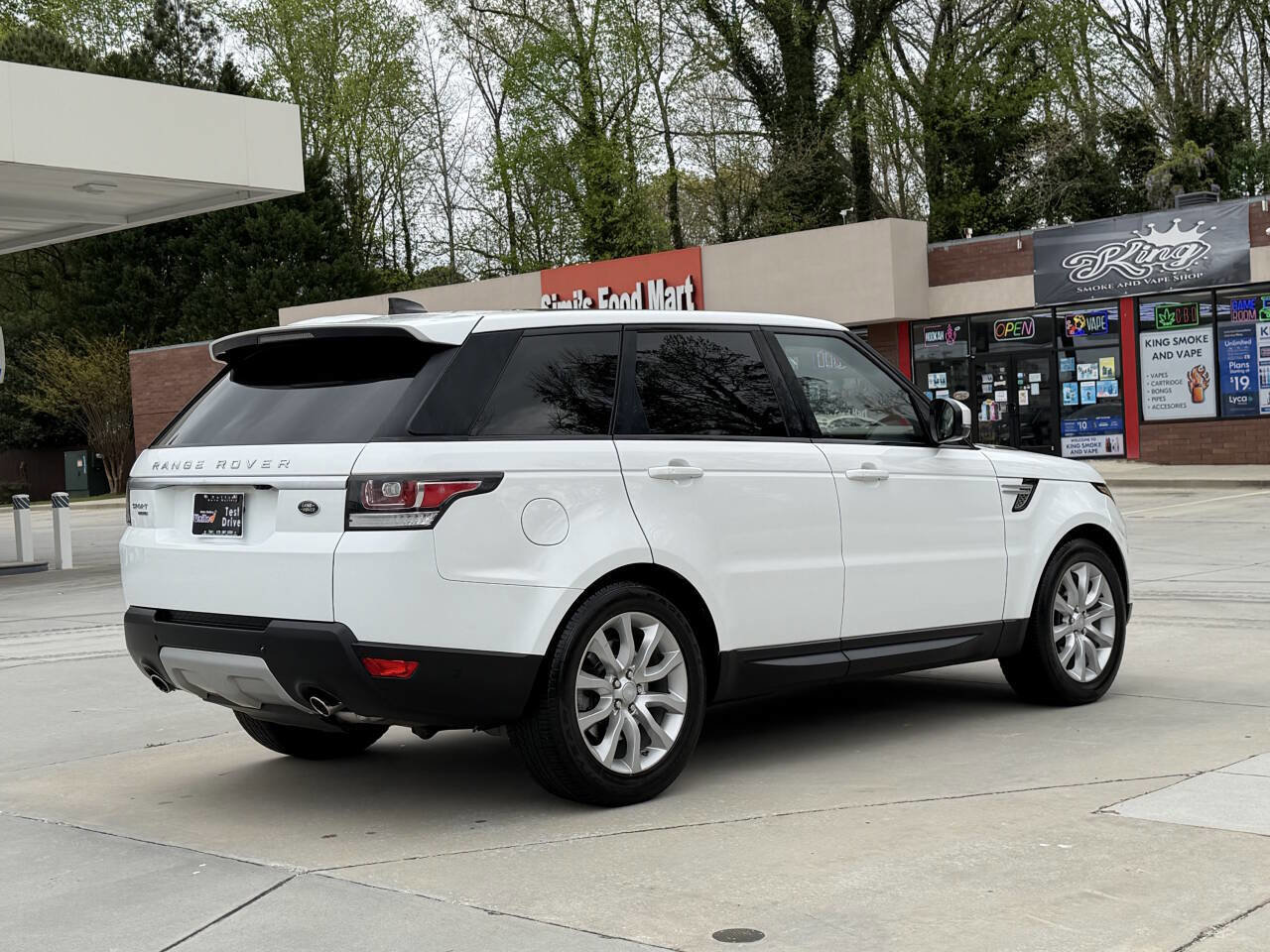 Used 2017 Land Rover Range Rover Sport HSE AWD/4WD image 25