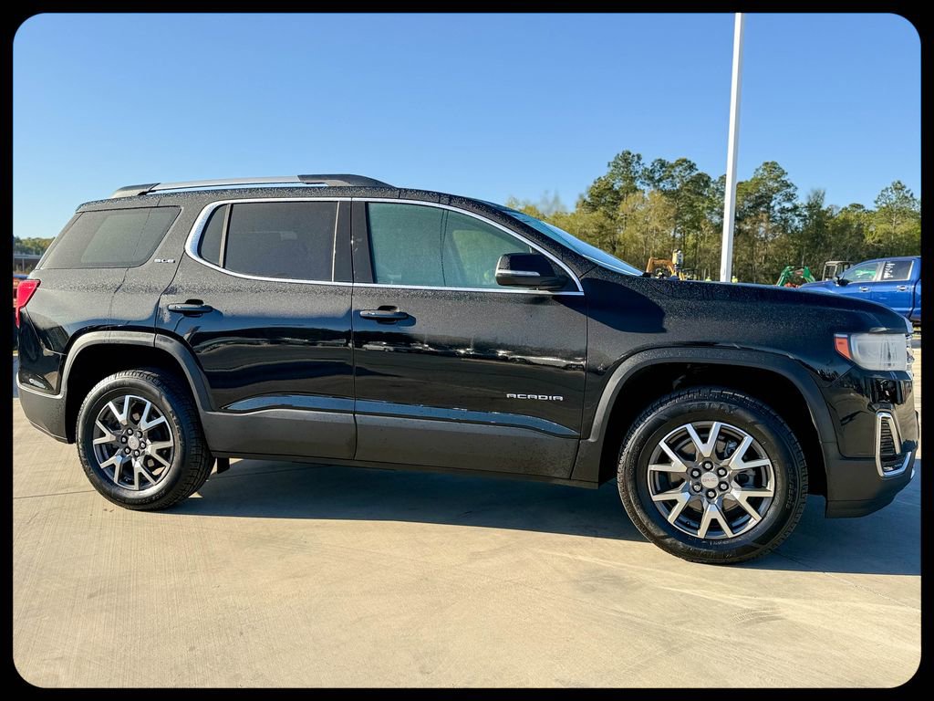 Used 2023 GMC Acadia SLE w/ Driver Convenience Package FWD image 16