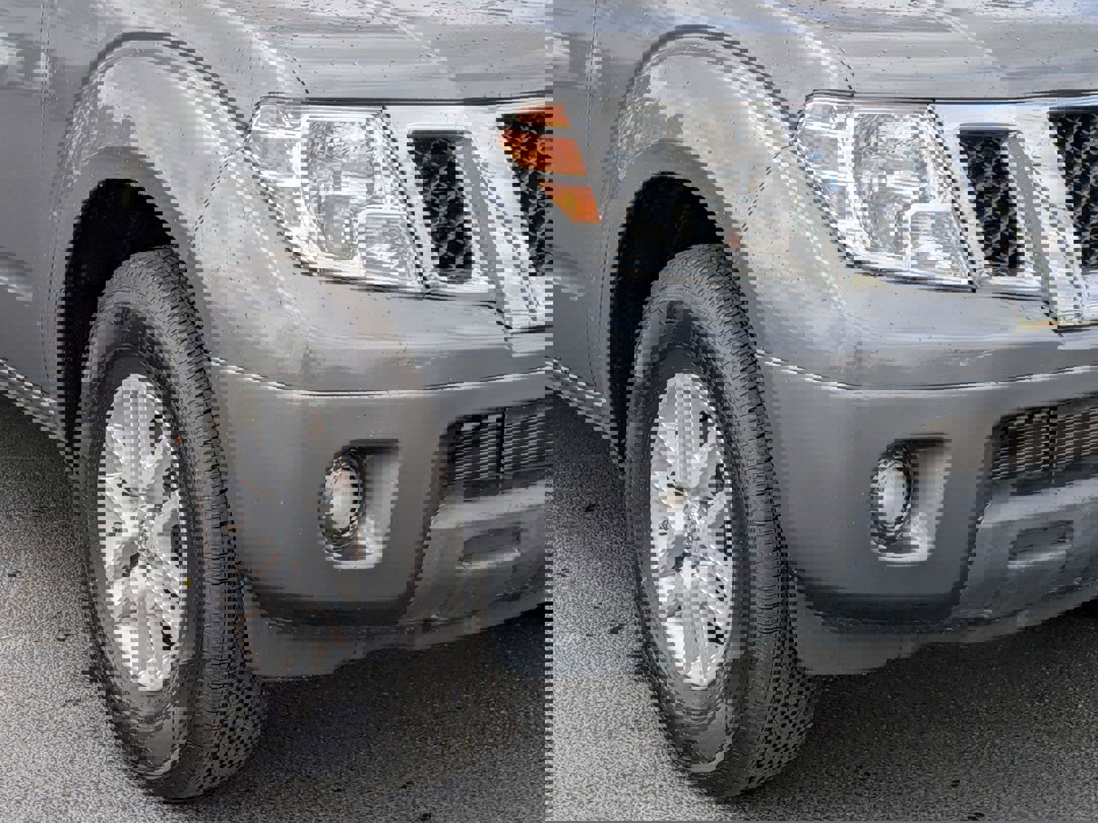 Used 2017 Nissan Frontier SV w/ SV Value Truck Package image 9