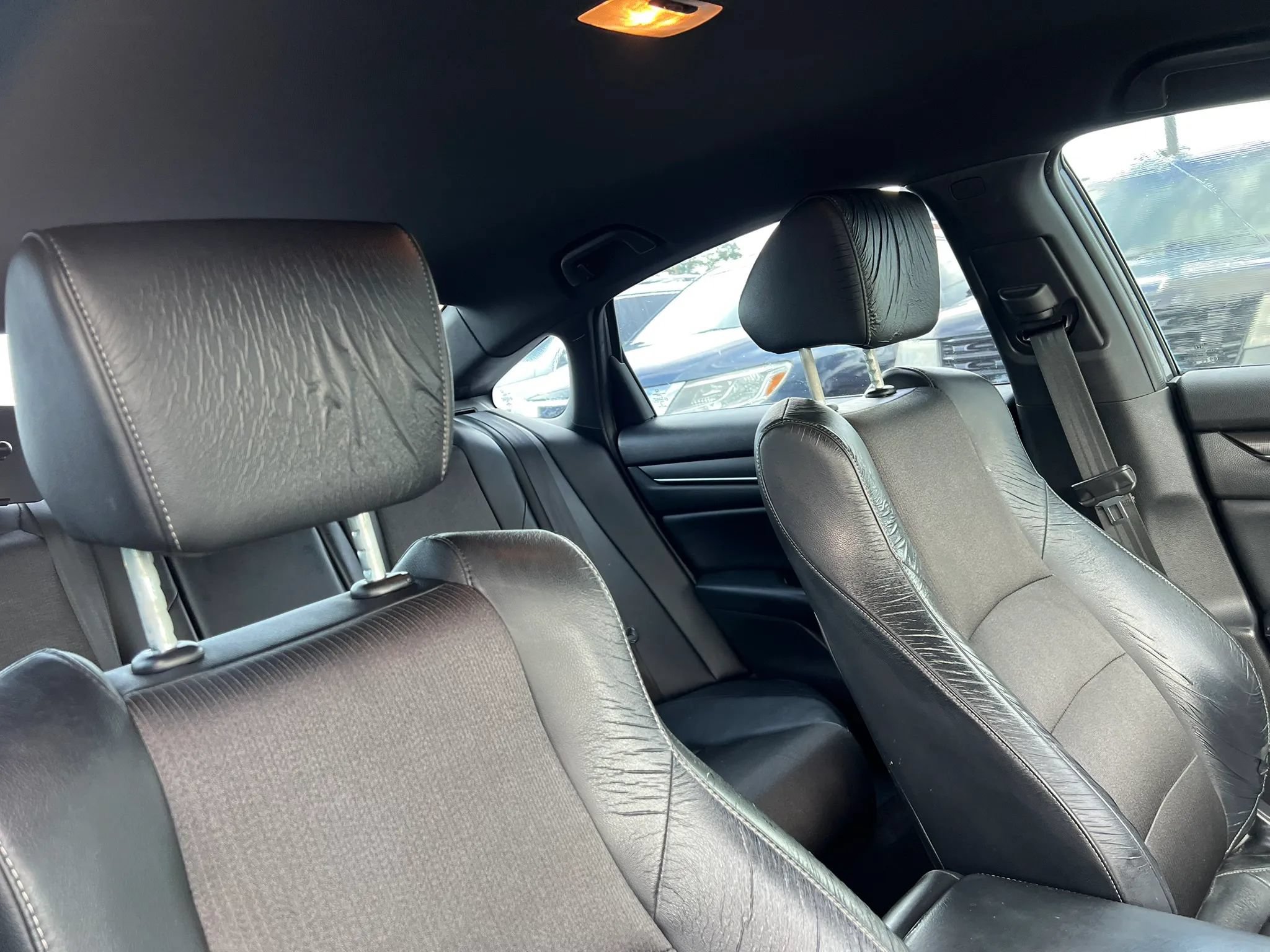 Used 2018 Honda Accord Sport image 19