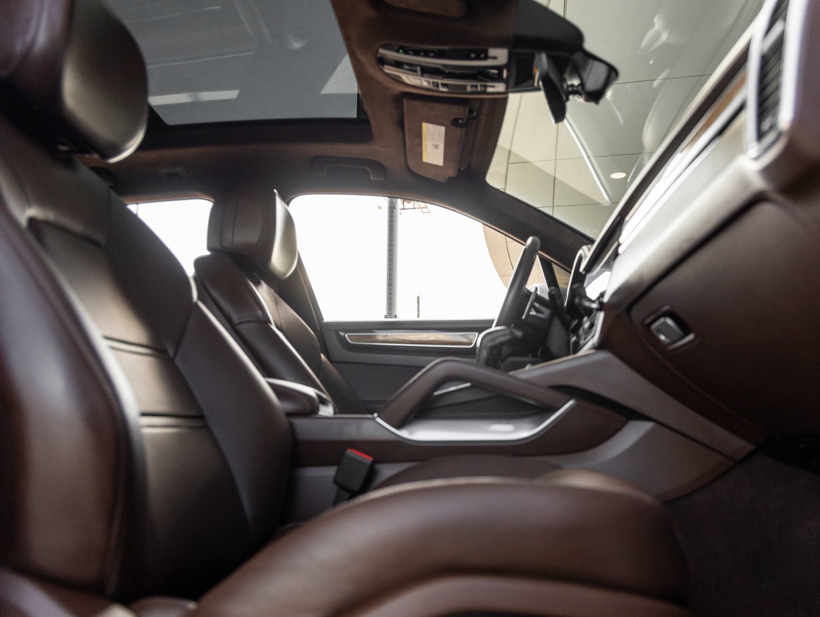 Certified 2023 Porsche Cayenne Turbo AWD/4WD image 46