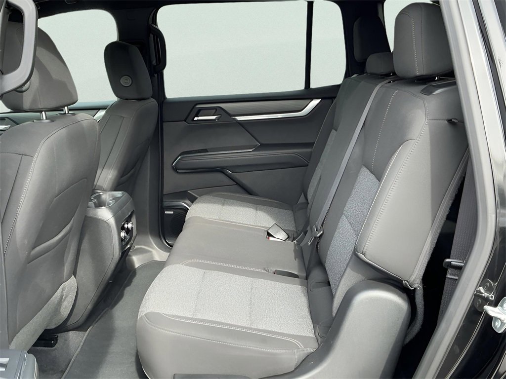 Used 2025 GMC Acadia Elevation image 25