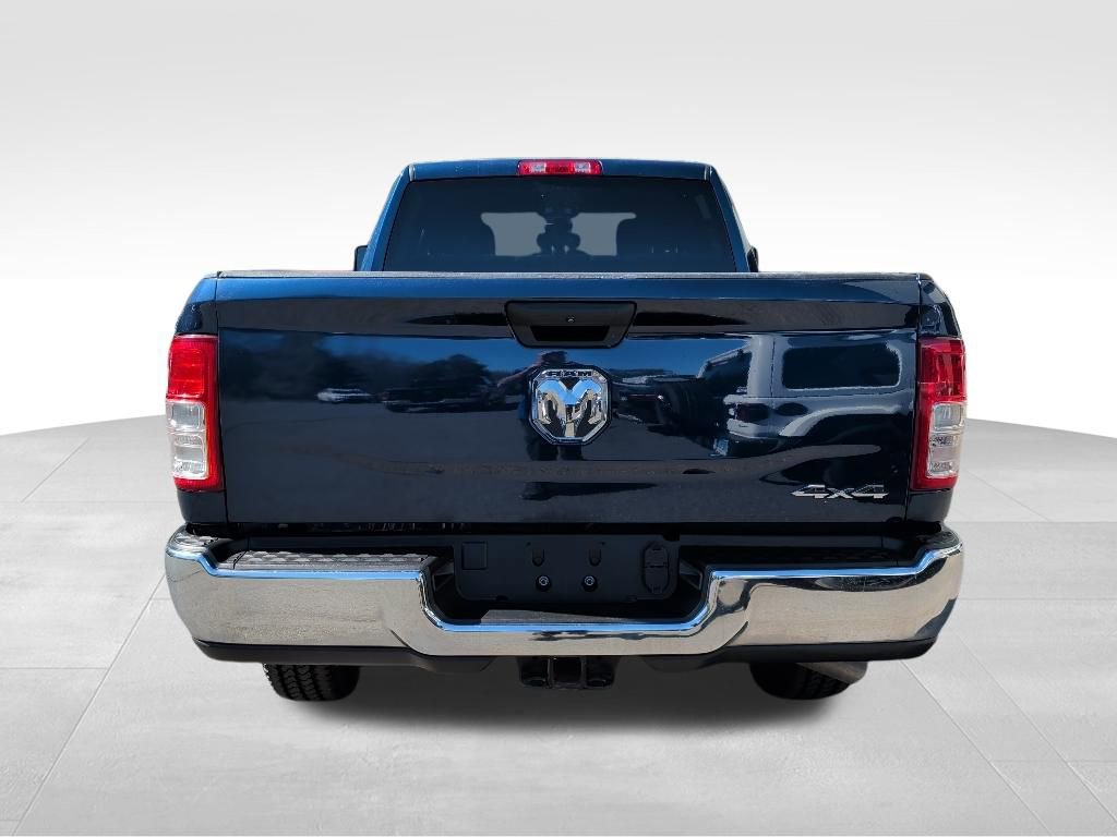 Used 2024 RAM 2500 Big Horn AWD/4WD image 4