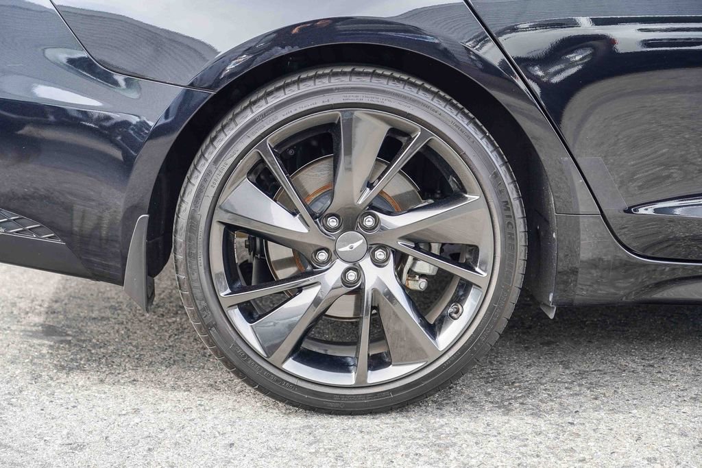 Used 2023 Genesis G70 2.0T w/ Sport Prestige Package image 11