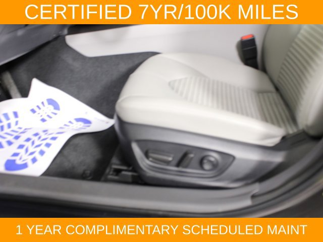 Used 2024 Toyota Camry SE FWD image 28