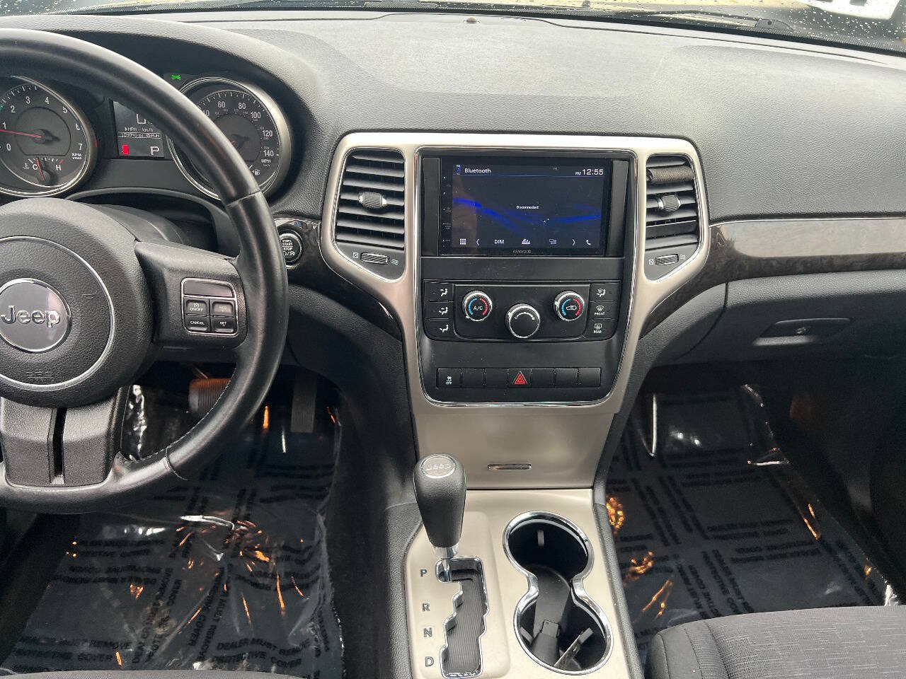 Used 2012 Jeep Grand Cherokee Laredo w/ Laredo E Group AWD/4WD image 30