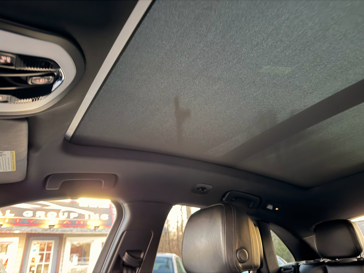 Used 2017 Porsche Macan S image 38