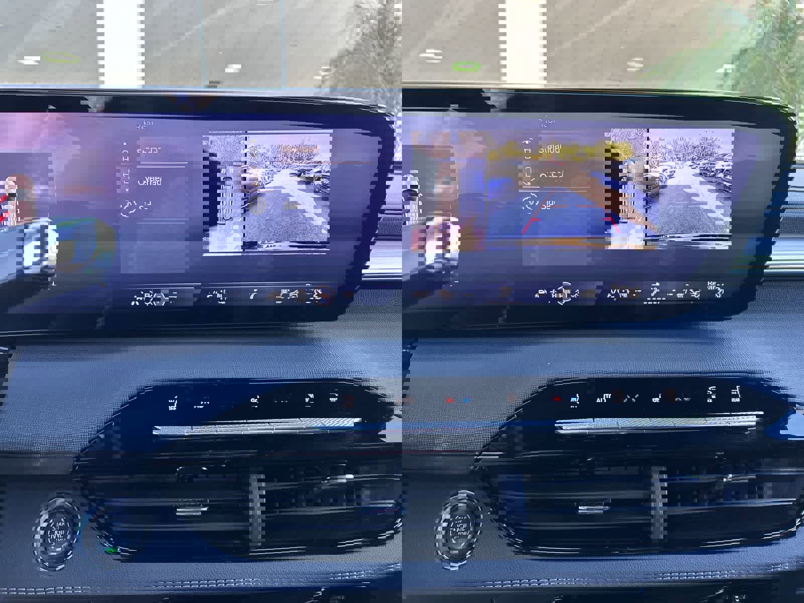 Used 2025 Buick Enclave Preferred image 22