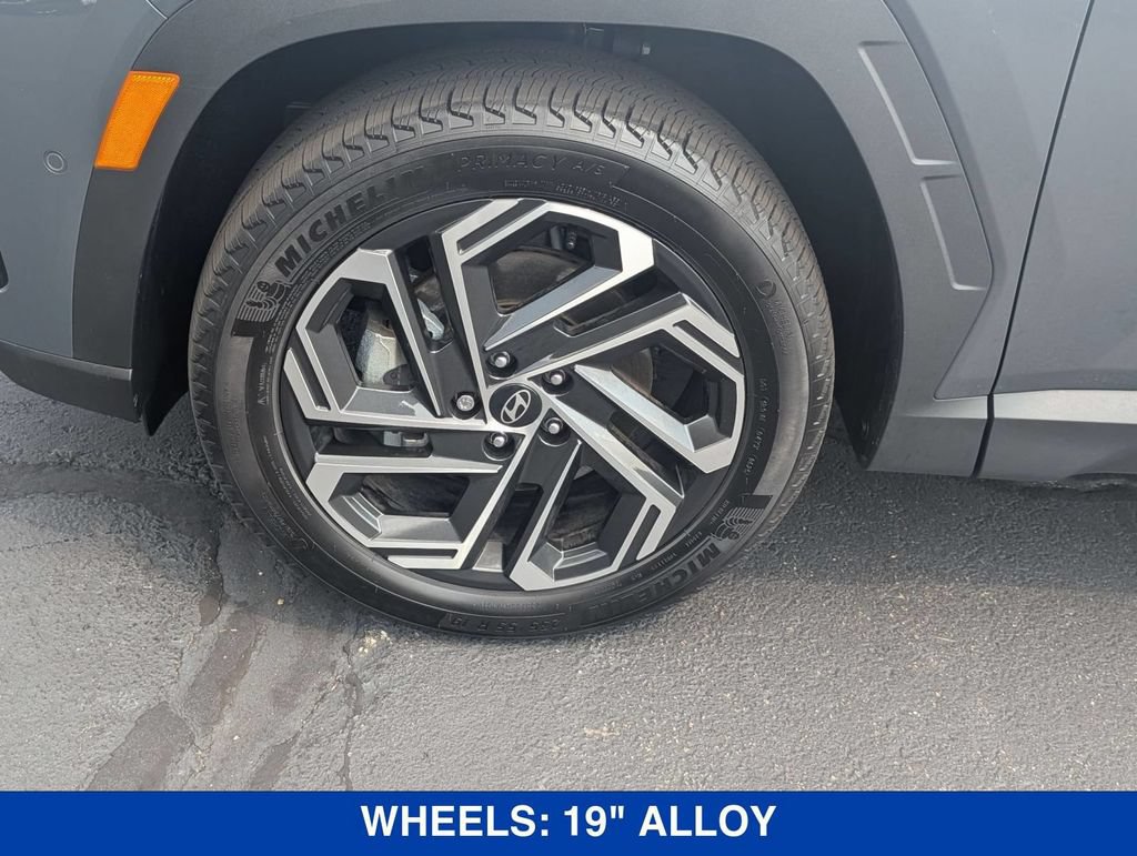 Used 2025 Hyundai Tucson Limited AWD/4WD image 10