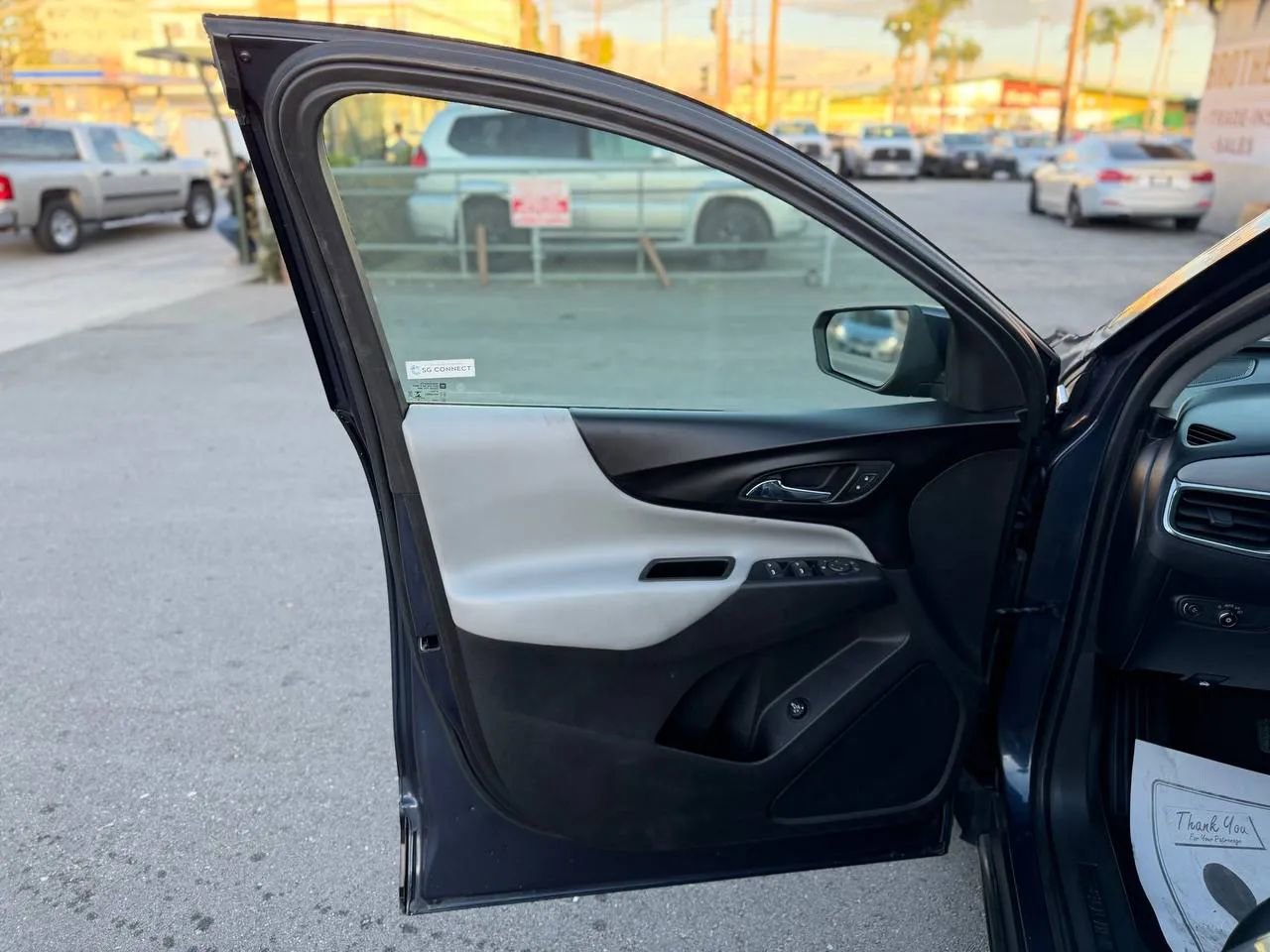 Used 2018 Chevrolet Equinox LT image 21