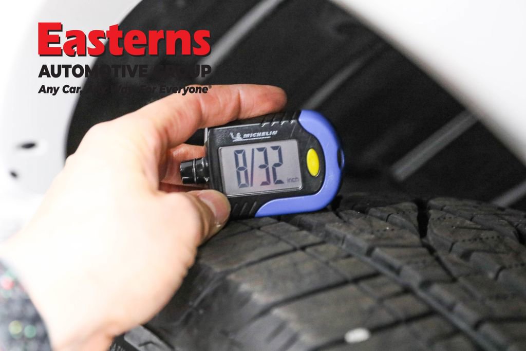 Used 2024 Nissan Armada SV image 28