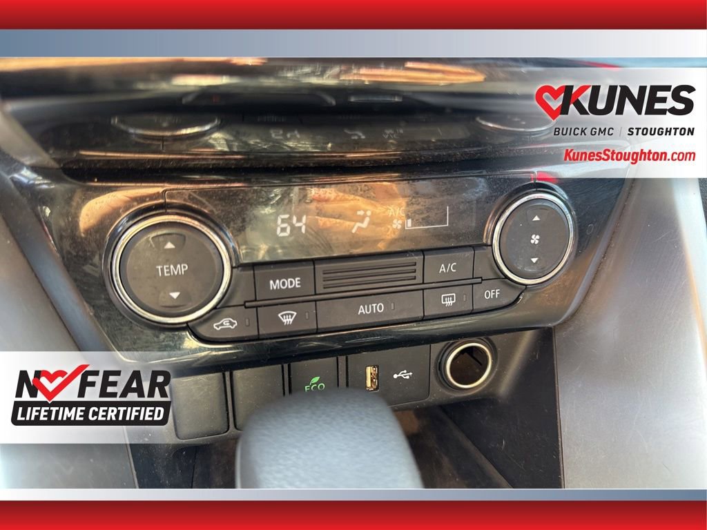Used 2019 Mitsubishi Eclipse Cross ES AWD/4WD image 34