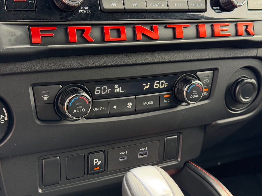 Used 2025 Nissan Frontier PRO-4X AWD/4WD image 36