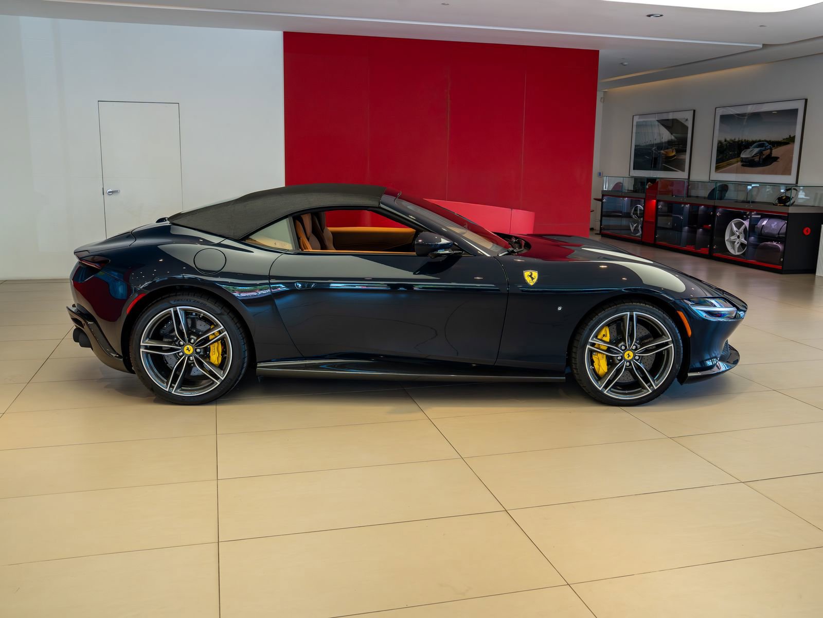 Used 2025 Ferrari Roma Spider RWD image 36