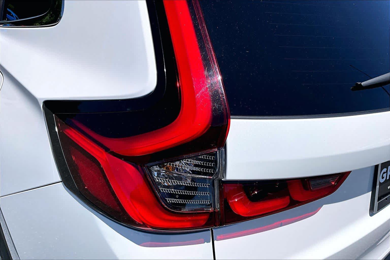 Used 2025 Honda CR-V EX image 29